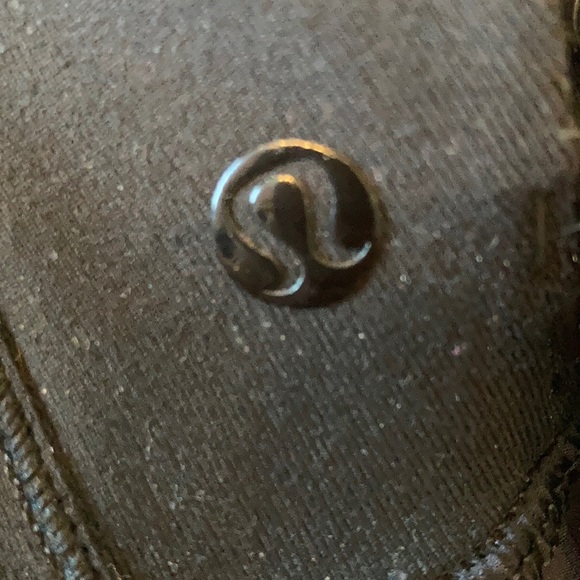 Black peplum workout top - Picture 3 of 3